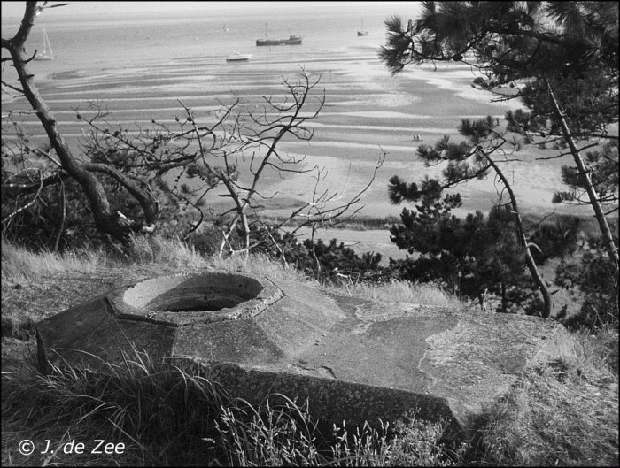 Tobruk machine gun position (Atlantic Wall type)